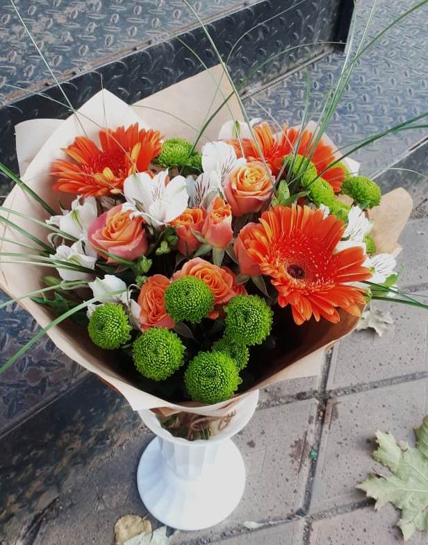 Букет цветов из: Герберы, Хризантемы, Альстромерии и Розы в Тимонино