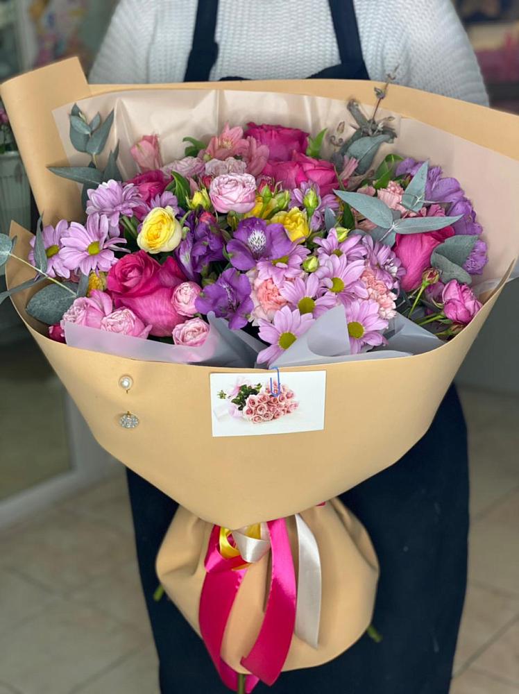 Букет цветов из: Хризантемы, Гвоздики и Альстромерии в Тимонино