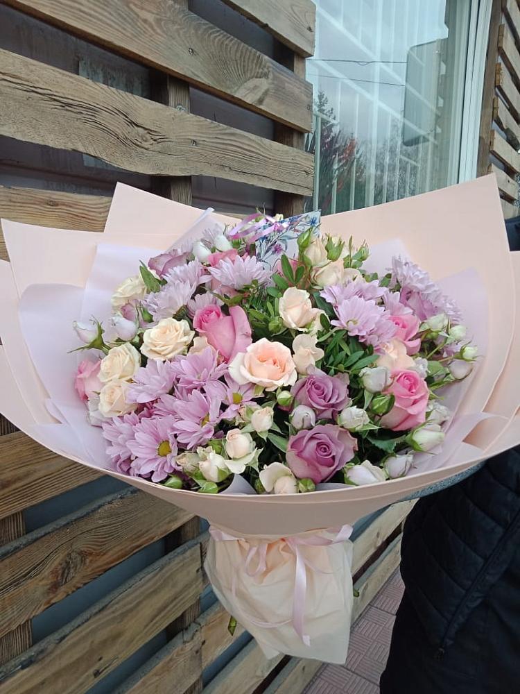 Букет цветов из: Розы и Хризантемы в Тимонино