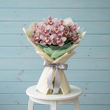 Букет цветов из:  Орхидеи и Розы в Тимонино