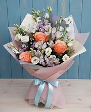 Букет цветов из:  Лизиантусы, Розы, Альстромерии и Гипсофила #REPLACE_PRED# Тимонино