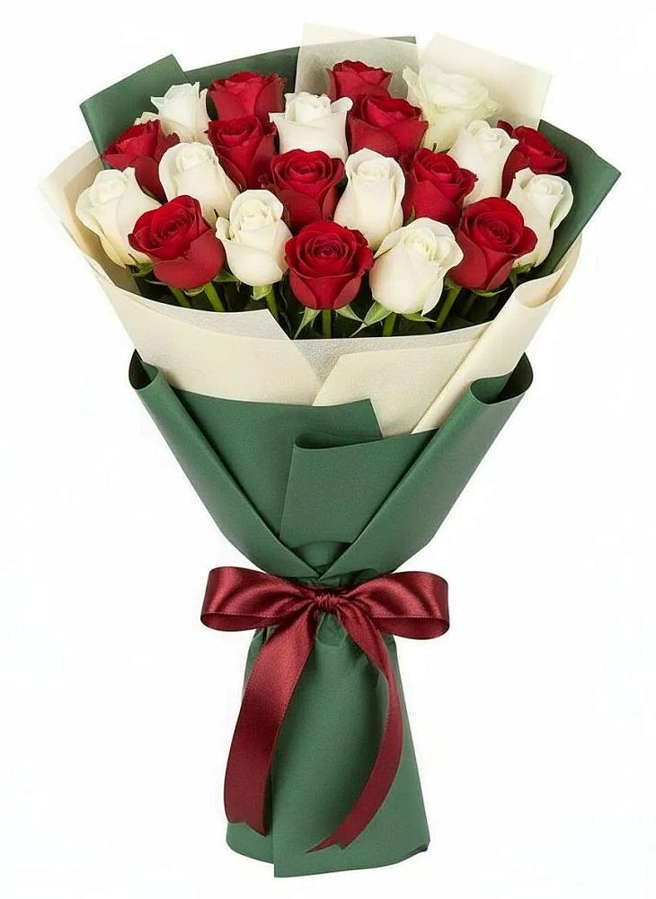 Букет Микс из красных и белых роз в Тимонино