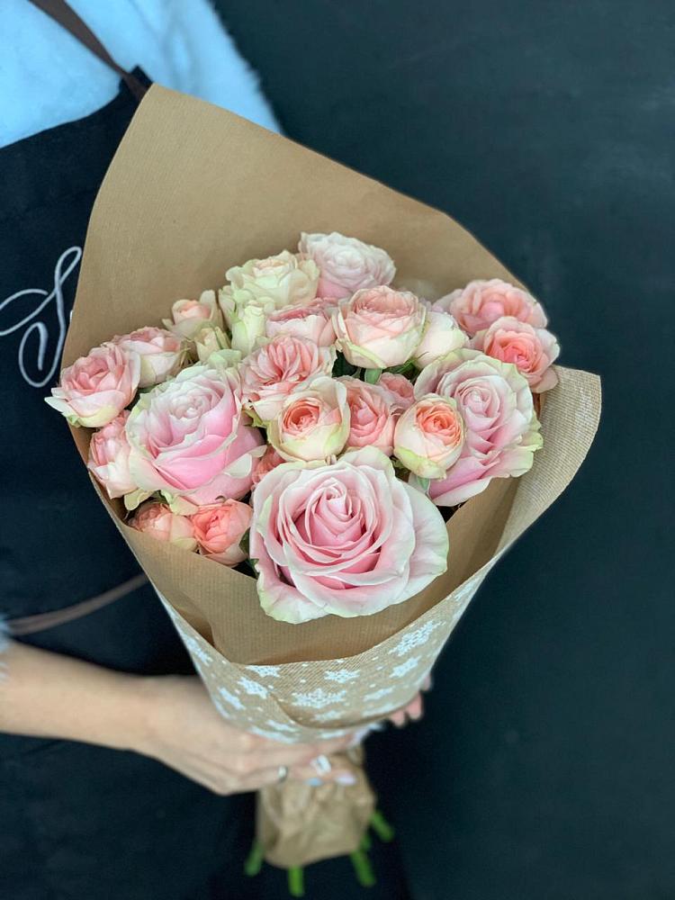 Букет цветов из: Хризантемы и Розы в Тимонино