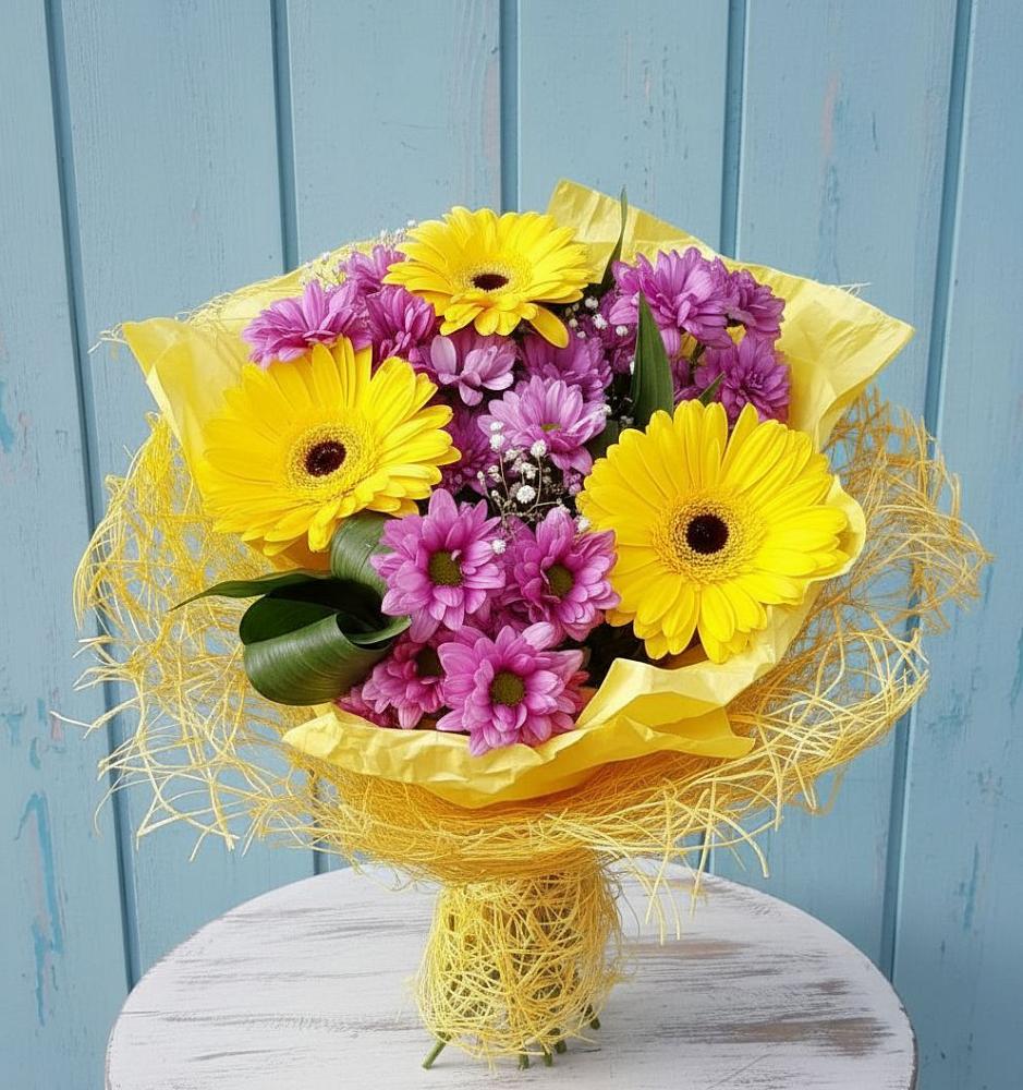 Букет цветов из: Хризантемы и Герберы в Тимонино