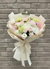 Букет цветов из:  Гвоздики, Розы, Лизиантусы и Хризантемы #REPLACE_PRED# Тимонино