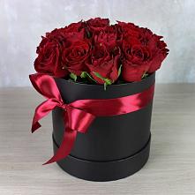Цветочная композиция из Розы в шляпной коробке #REPLACE_PRED# Тимонино